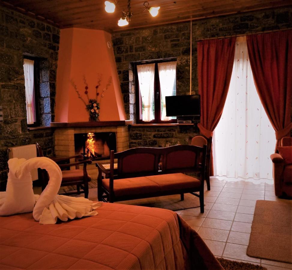 Φιλοξένια Studios Vitina Extérieur photo